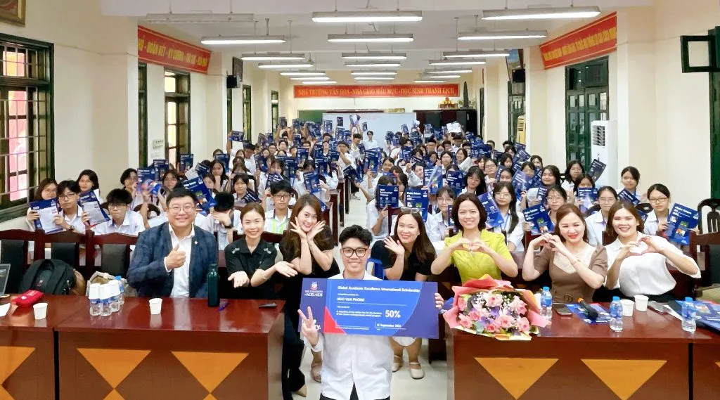HÀNH TRÌNH ĐỒNG HÀNH CÙNG CON CHINH PHỤC HỌC BỔNG CAO NHẤT CỦA ĐH ADELAIDE