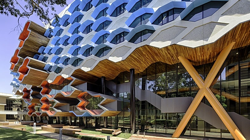 Đại học La Trobe, Úc