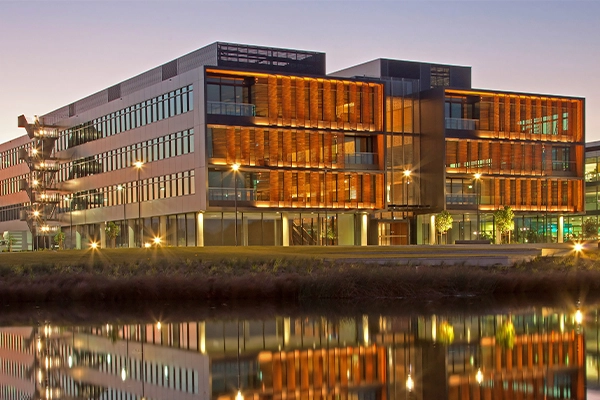 Đại học Wollongong & UOW College, Úc